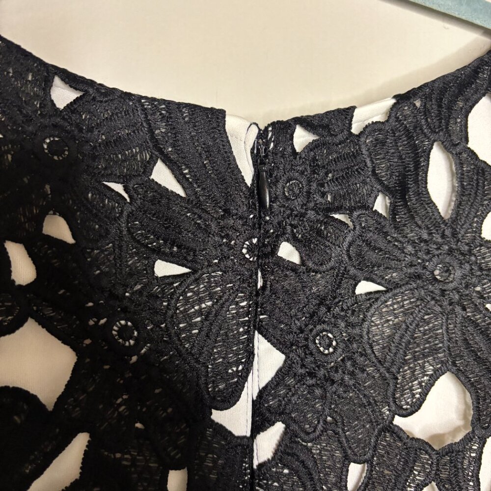 Calvin Klein Black Floral Lace Short Sleeve Dress Size 16 16W Plus Women's NWT - Picture 7 of 7